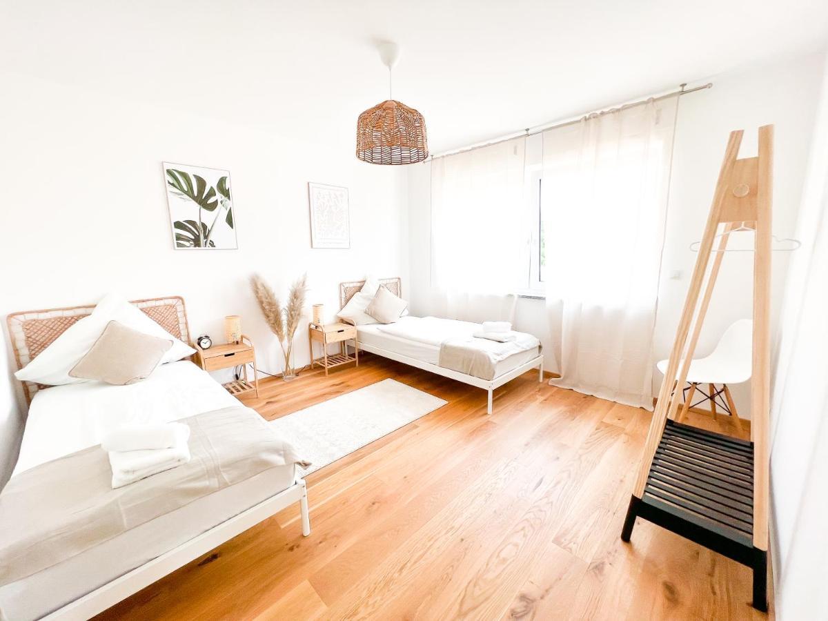 Sunset Club - Suite L Balkon - Kueche - Parkplatz ميمنغن المظهر الخارجي الصورة